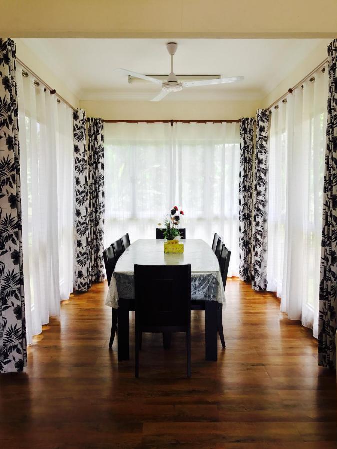 バタング・カリ Desa Kaloi Farmhouseヴィラ エクステリア 写真