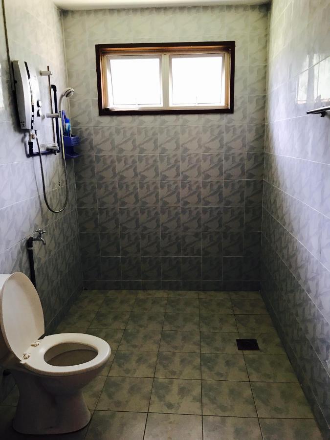 バタング・カリ Desa Kaloi Farmhouseヴィラ エクステリア 写真