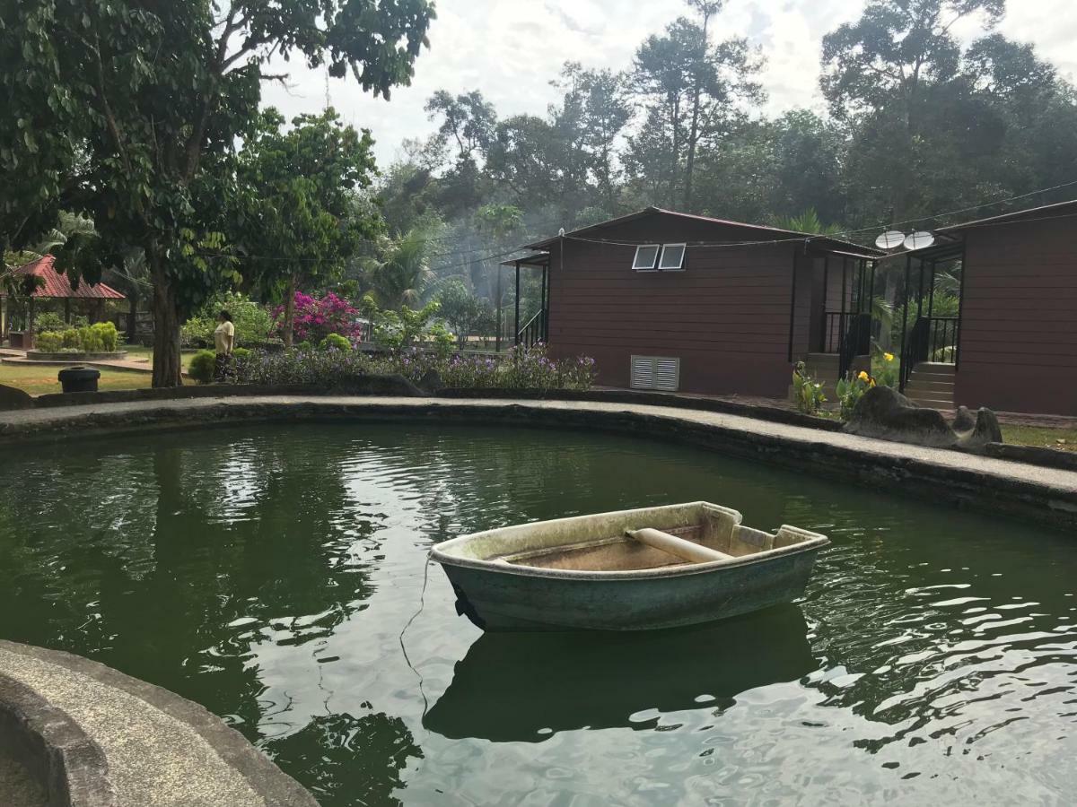 バタング・カリ Desa Kaloi Farmhouseヴィラ エクステリア 写真