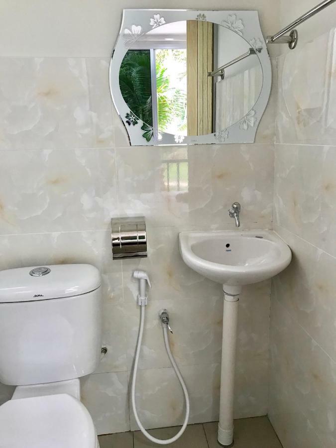 バタング・カリ Desa Kaloi Farmhouseヴィラ エクステリア 写真